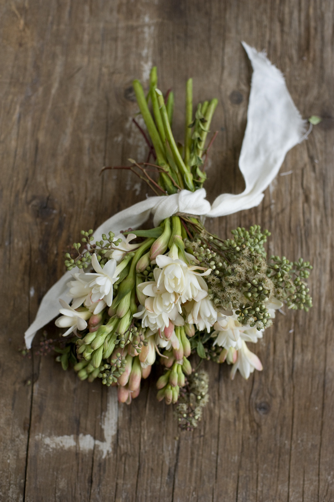 white wedding bouquet