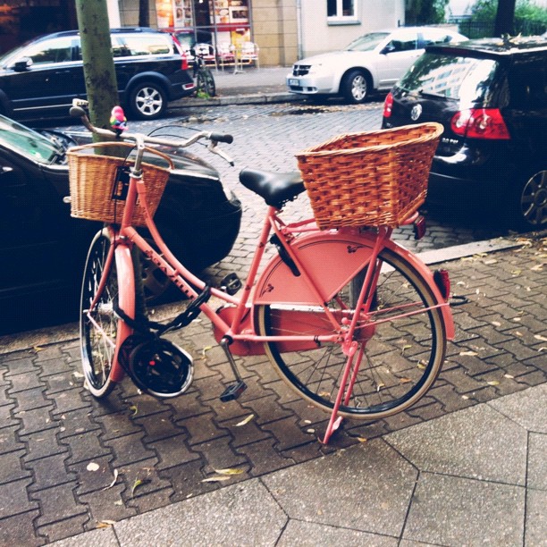 Pink bike berlin